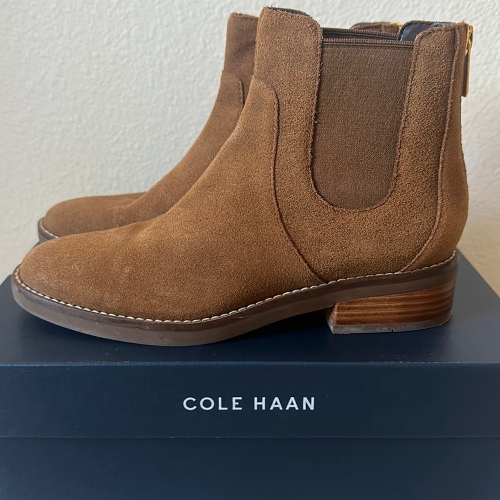COLE HAAN suede waterproof boots size 6.5